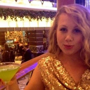 Meet your Posher, Ashlee